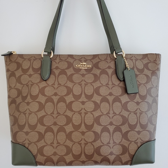 COACH Sig Zip Tote - Picture 2 of 8